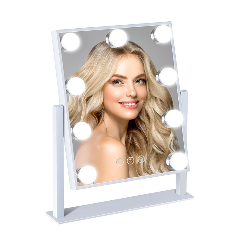 È bello usare uno specchio per il trucco a LED?